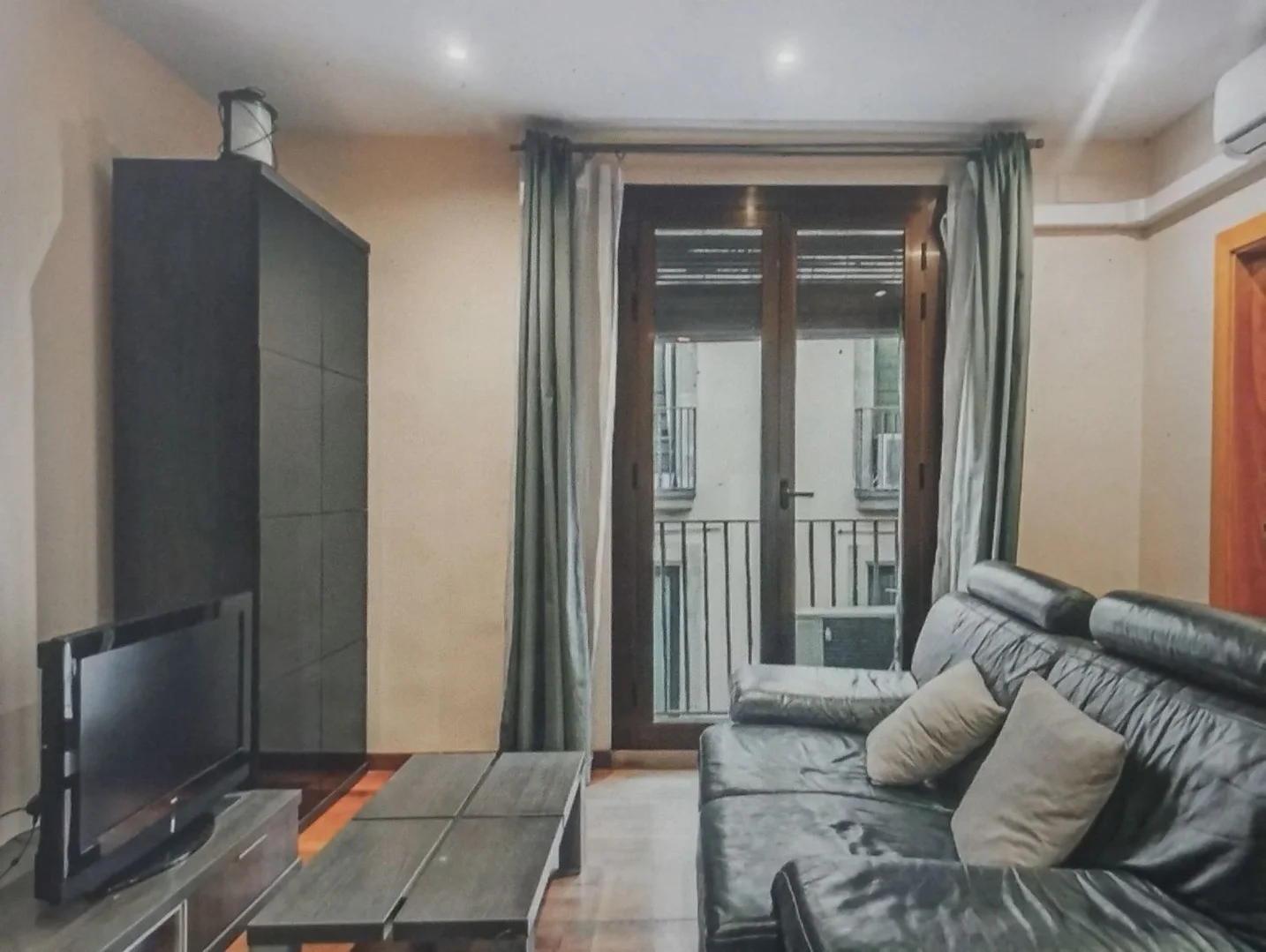 Piso en calle de Sant Pau, 35 - Foto 2