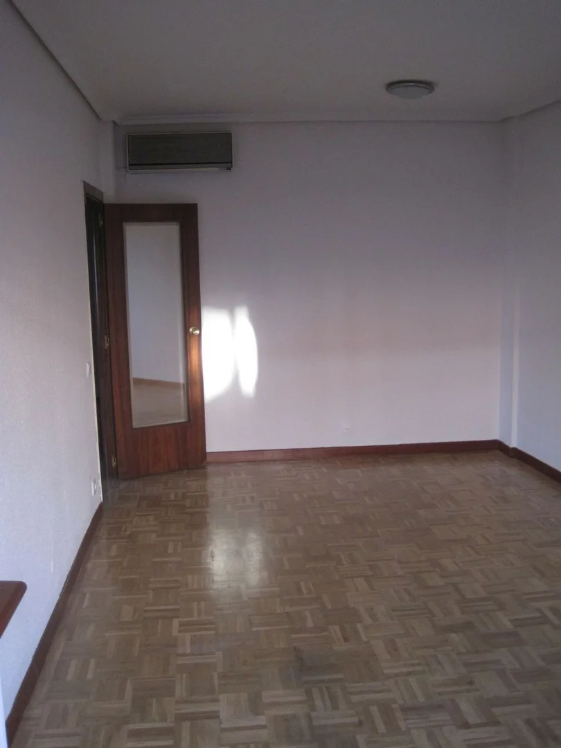 Piso en calle de Sebastián Elcano, 3 - Foto 7