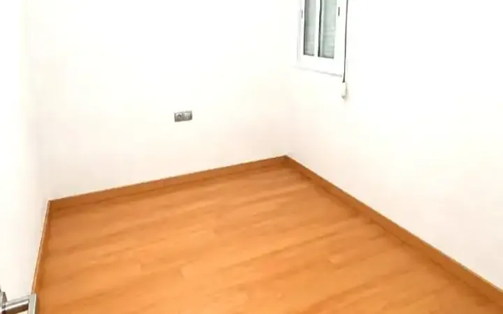 Piso en  Carrer l'Alcalde de Zalamea 18 - Foto 2