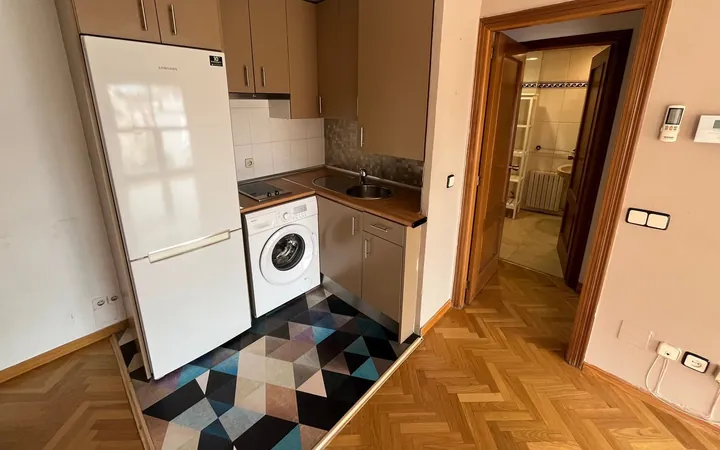 Piso en Calle de Robledo, 2, Valdeacederas - Foto 4