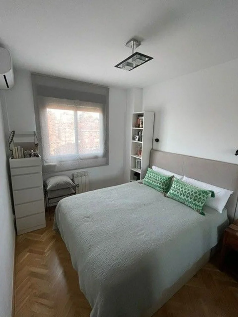 Piso en calle de Rafael Bergamín, 6 - Foto 2