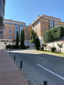 Piso en avenida del Talgo, 150 - Foto 1