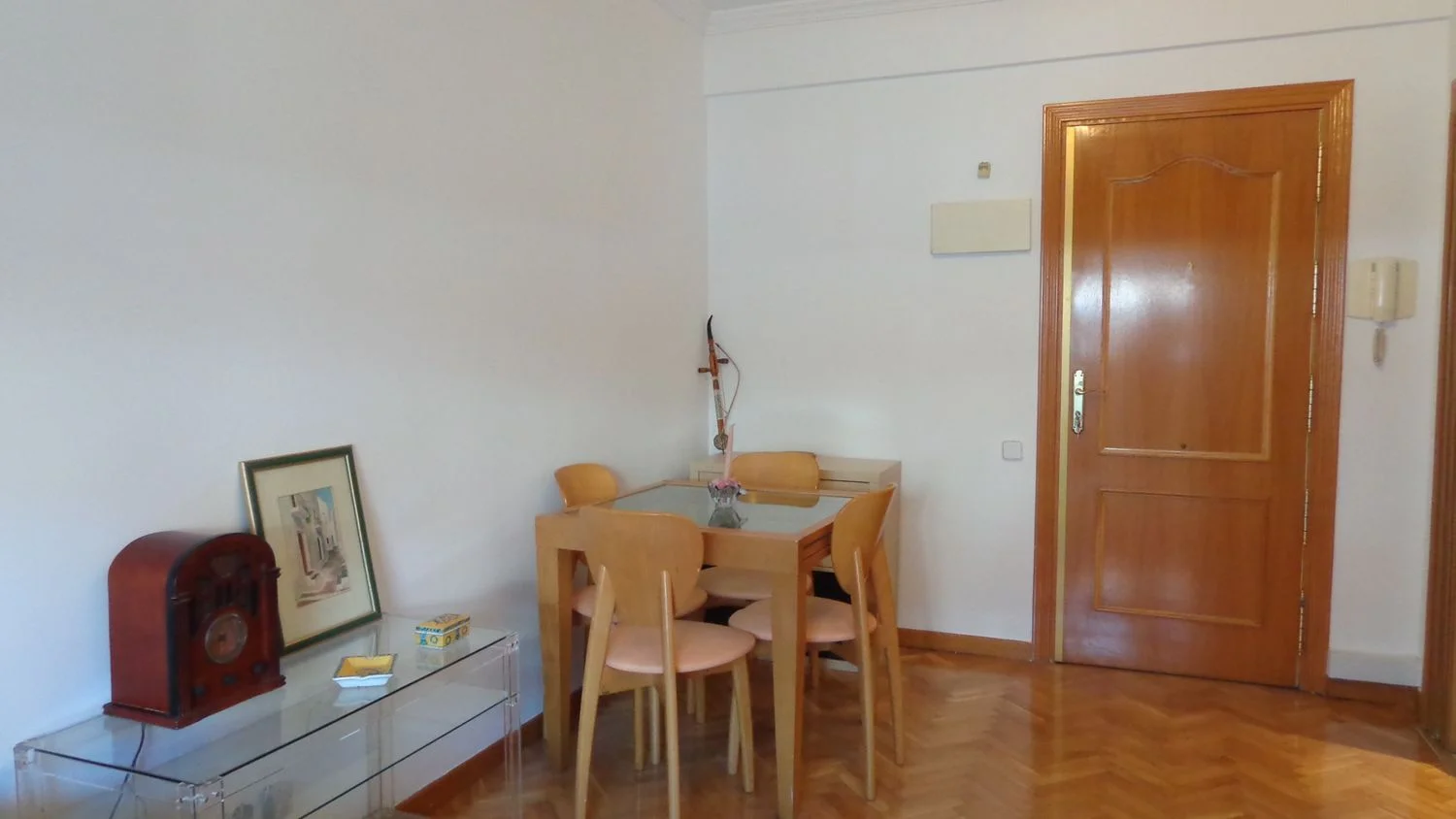 Piso en calle de Coslada, 3