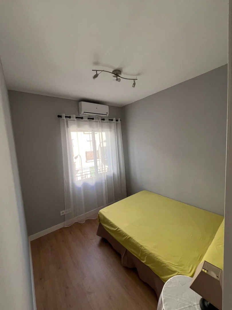 Piso en Adelfas - Foto 16