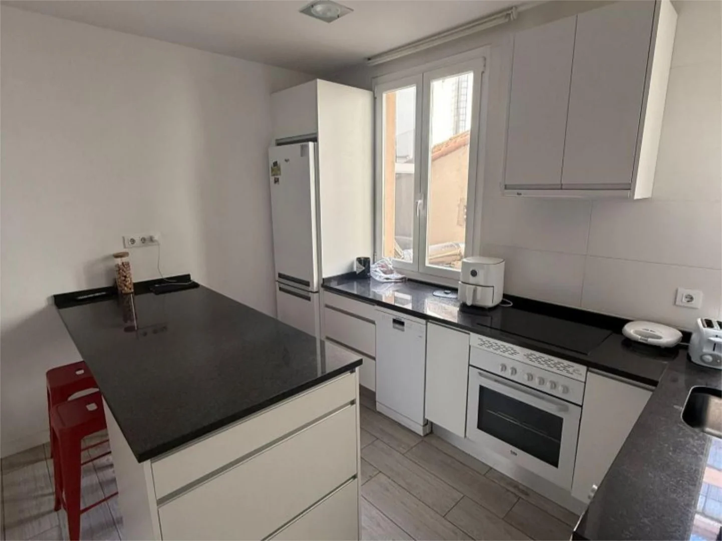 Piso en  Calle del Cardenal Cisneros 66 - Foto 3