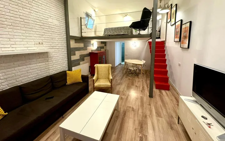 Dúplex en Manzana, 17, Malasaña-Universidad - Foto 1