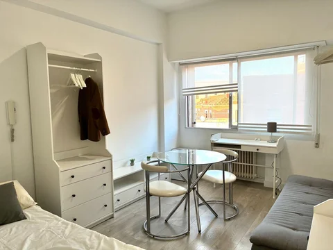Estudio en Barrio Argüelles - Foto 1