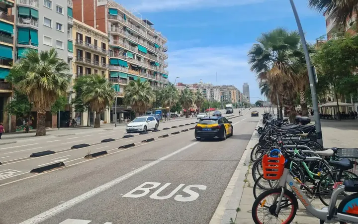 Local comercial en  Carrer de la Marina 138 - Foto 4