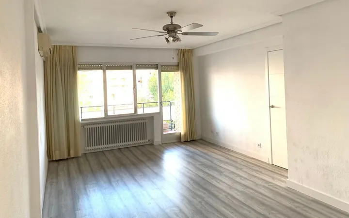 Piso en Pinar del Rey - Foto 5