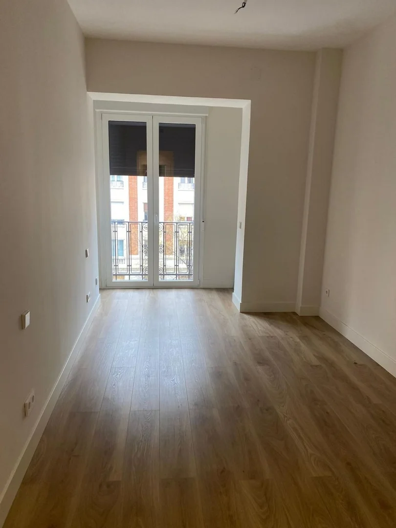 Piso en calle de Ibiza, 19