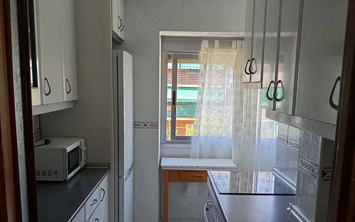 Piso en Calle Moratalla s/n, Pinar del Rey - Foto 1