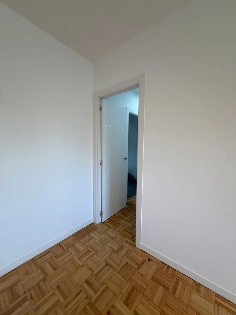 Piso en Avenida de Monforte de Lemos - Foto 33