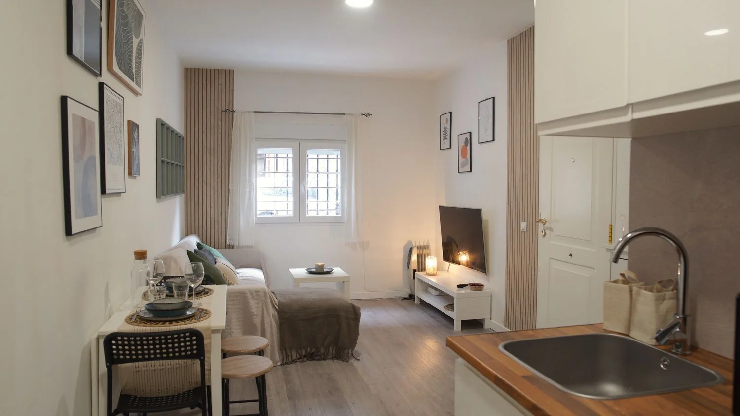 Piso en calle Picos de Europa, 25 - Foto 1