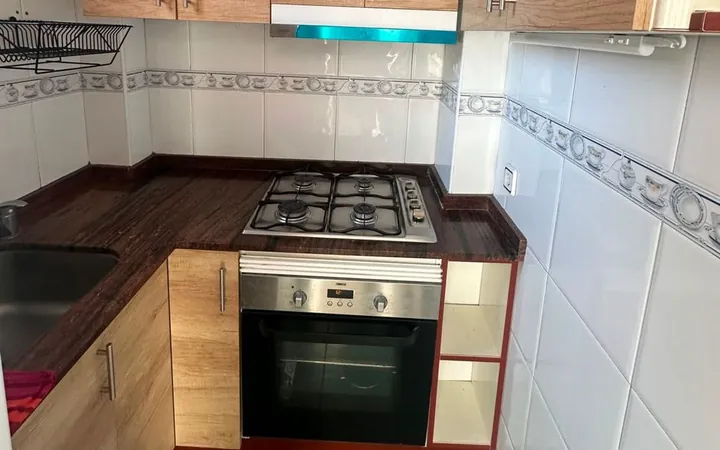 Piso en Calle d'Alcolea, 133 - Foto 5