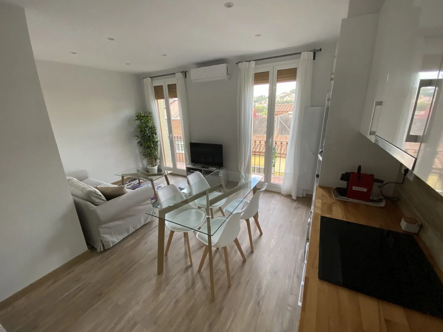 Piso en calle de Gomis, 19 - Foto 2