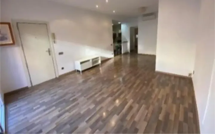Piso en  Carrer de Déu i Mata 142 - Foto 8