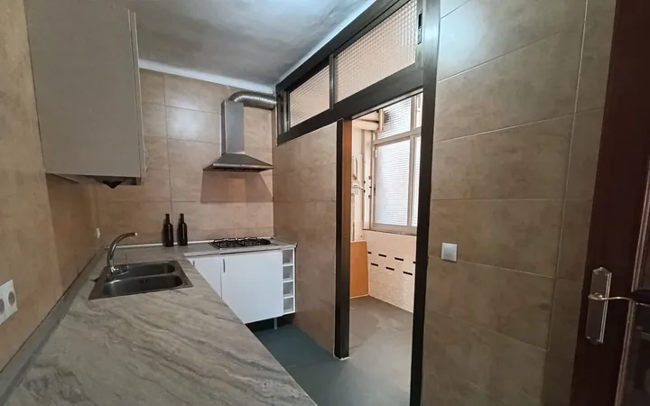Piso en Calle dels Ferrocarrils Catalans, 81, La Marina del Port - Foto 19