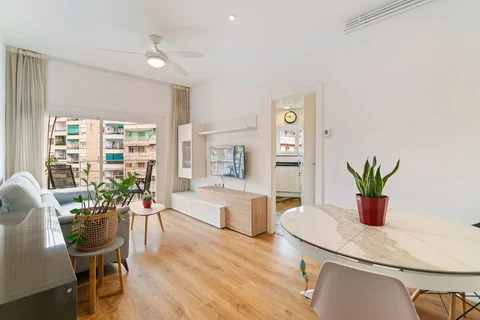 Piso en Barrio El Camp d'En Grassot i Gràcia Nova - Foto 1