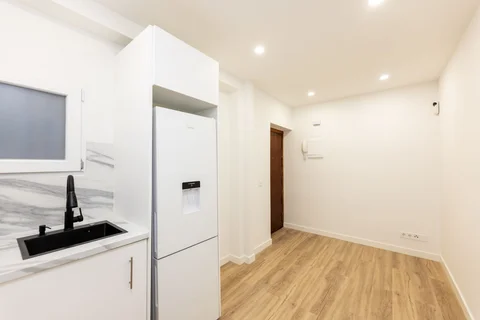 Estudio en calle de Gonzalo Herrero, 33 - Foto 9