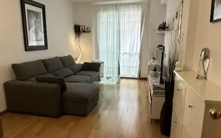 Piso en  Carrer de la Reina Amàlia 30 - Foto 1