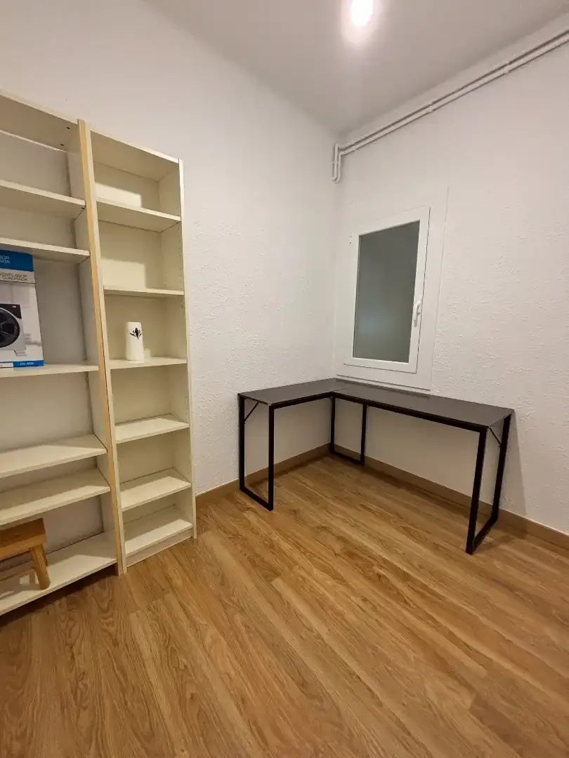 Apartamento en  Carrer de la Concòrdia - Foto 4