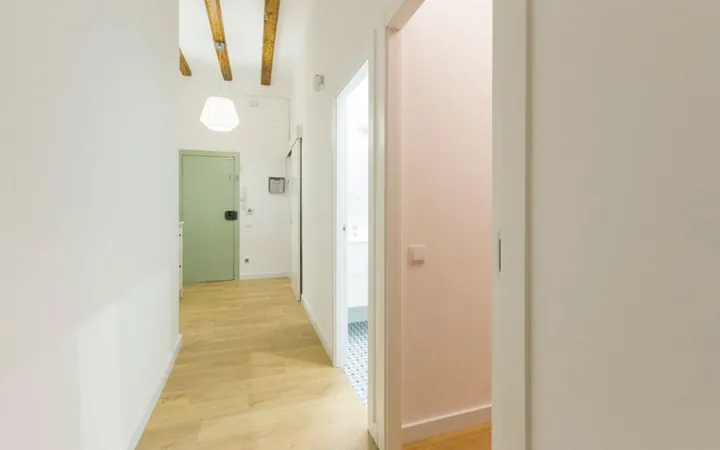Estudio en Calle de Valldonzella, 46 - Foto 2