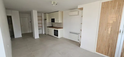 Piso en calle de Rosalía de Castro, 75 - Foto 1