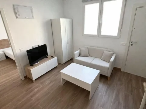 Piso en  Calle de la Tacona 87 - Foto 2