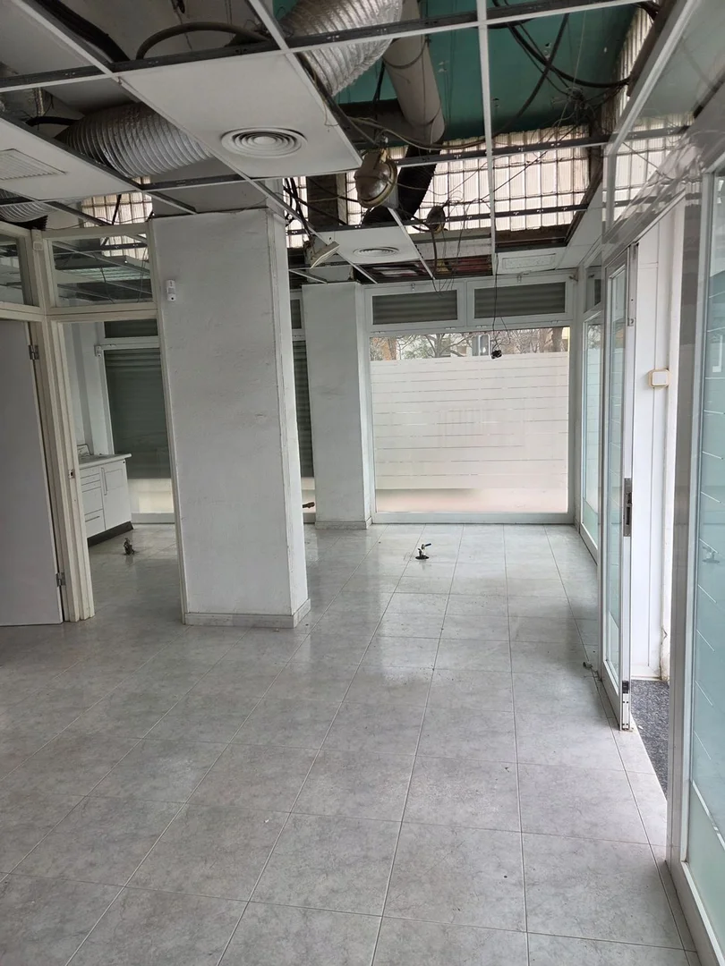 Local en calle del Pont del Treball Digne, 14 - Foto 2