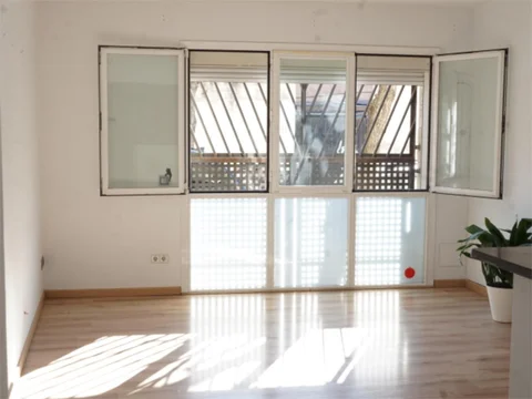Piso en calle Carrer de Calderón de la Barca 135 - Foto 3