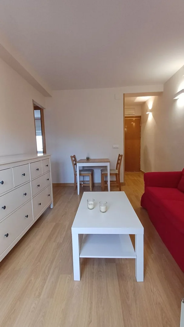 Piso en plaza de Corcubión, 8