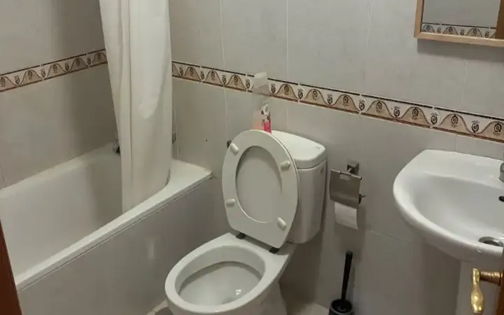 Piso en  Calle de Valdecaleras 13 - Foto 7