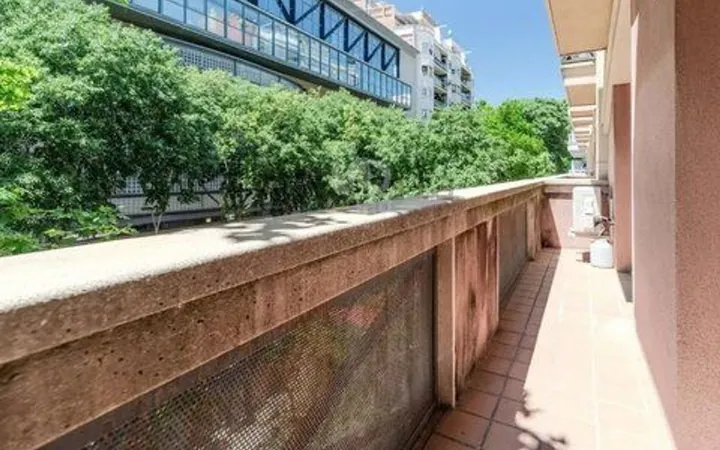 Piso en Calle del Comte Borrell, 26 - Foto 2
