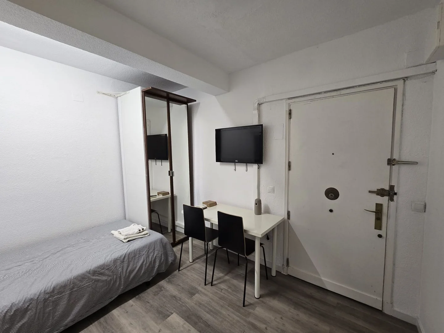 Estudio en Calle de Guzmán el Bueno, Vallehermoso - Foto 3