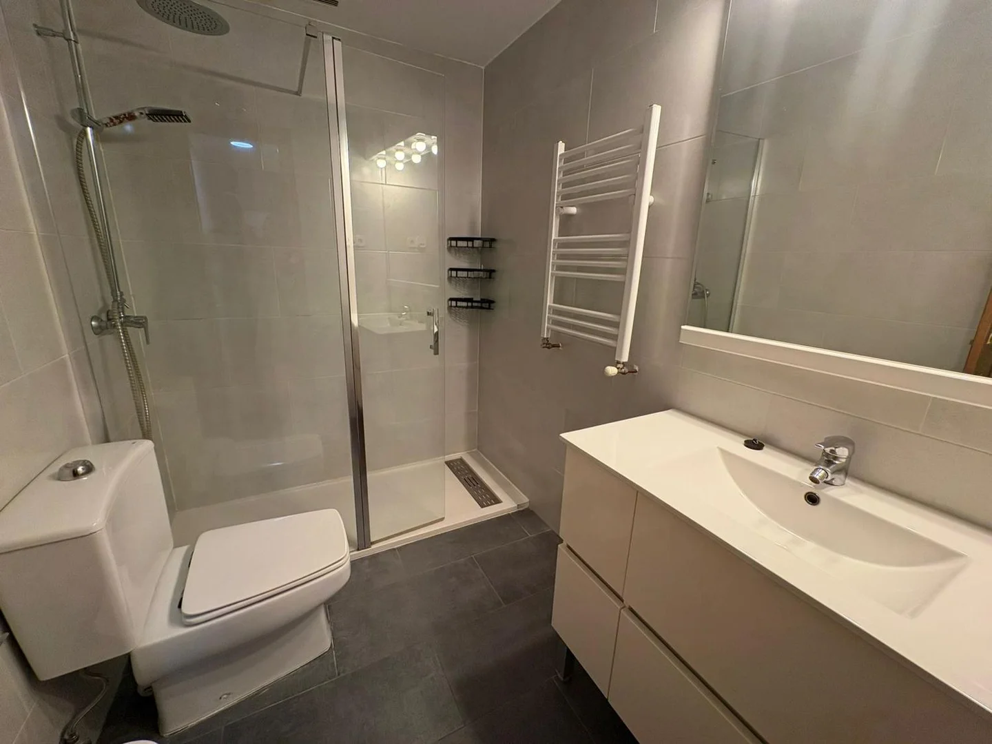 Piso en Barrio Tres Olivos - Valverde - Foto 23