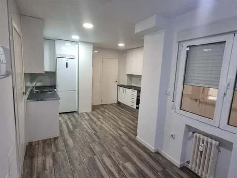 Piso en  Calle de Biarritz 3 - Foto 8