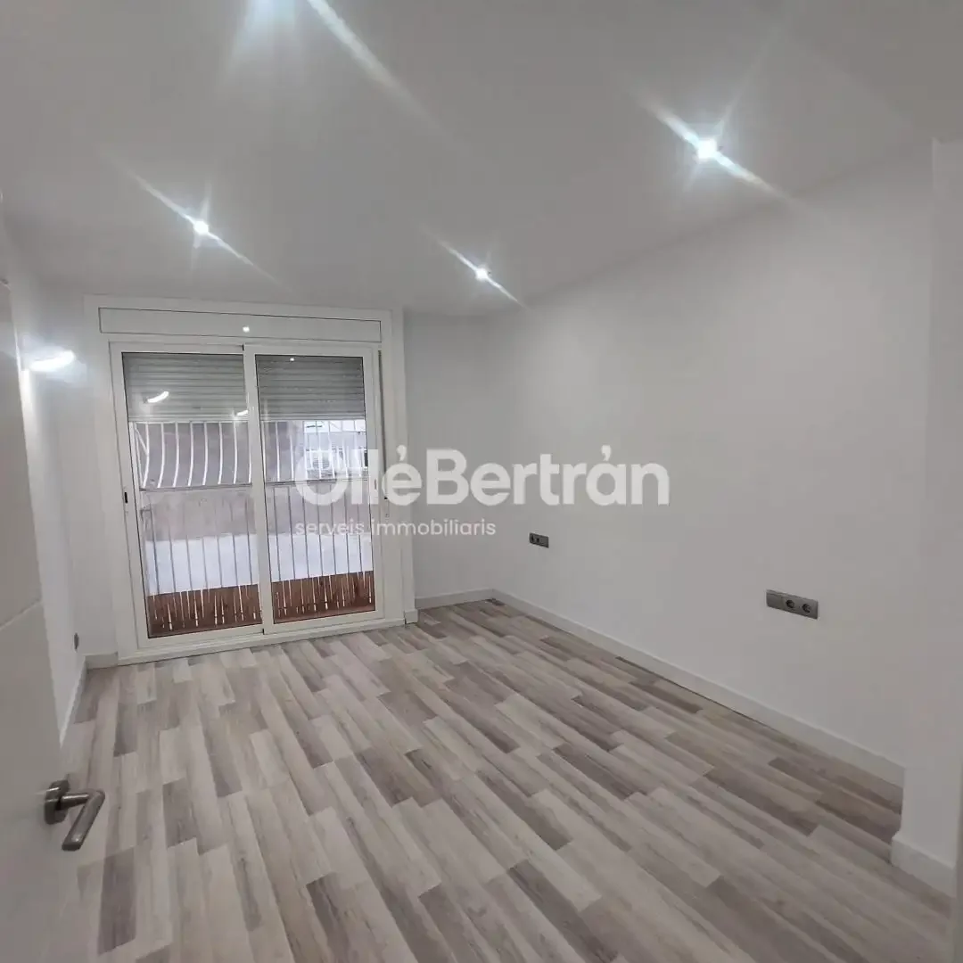 Piso en  del Canonge Pibernat - Foto 3