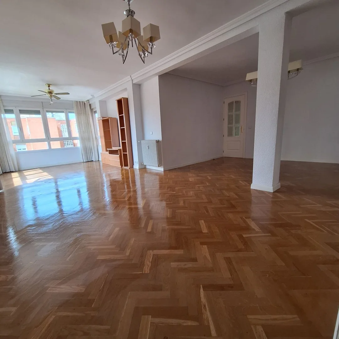 Piso en Barrio Canillas - Foto 2