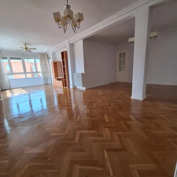 Piso en Barrio Canillas - Foto 2