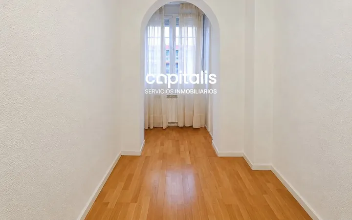 Piso en Calle Villalmanzo - Foto 11