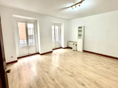 Piso en Calle de San Bernardino, 4 - Foto 2