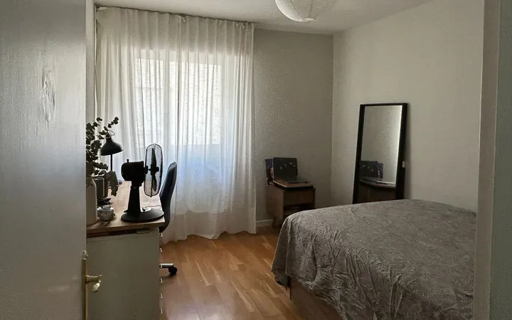 Piso en Calle del Corregidor Juan de Bobadilla, 28, Vinateros - Foto 1