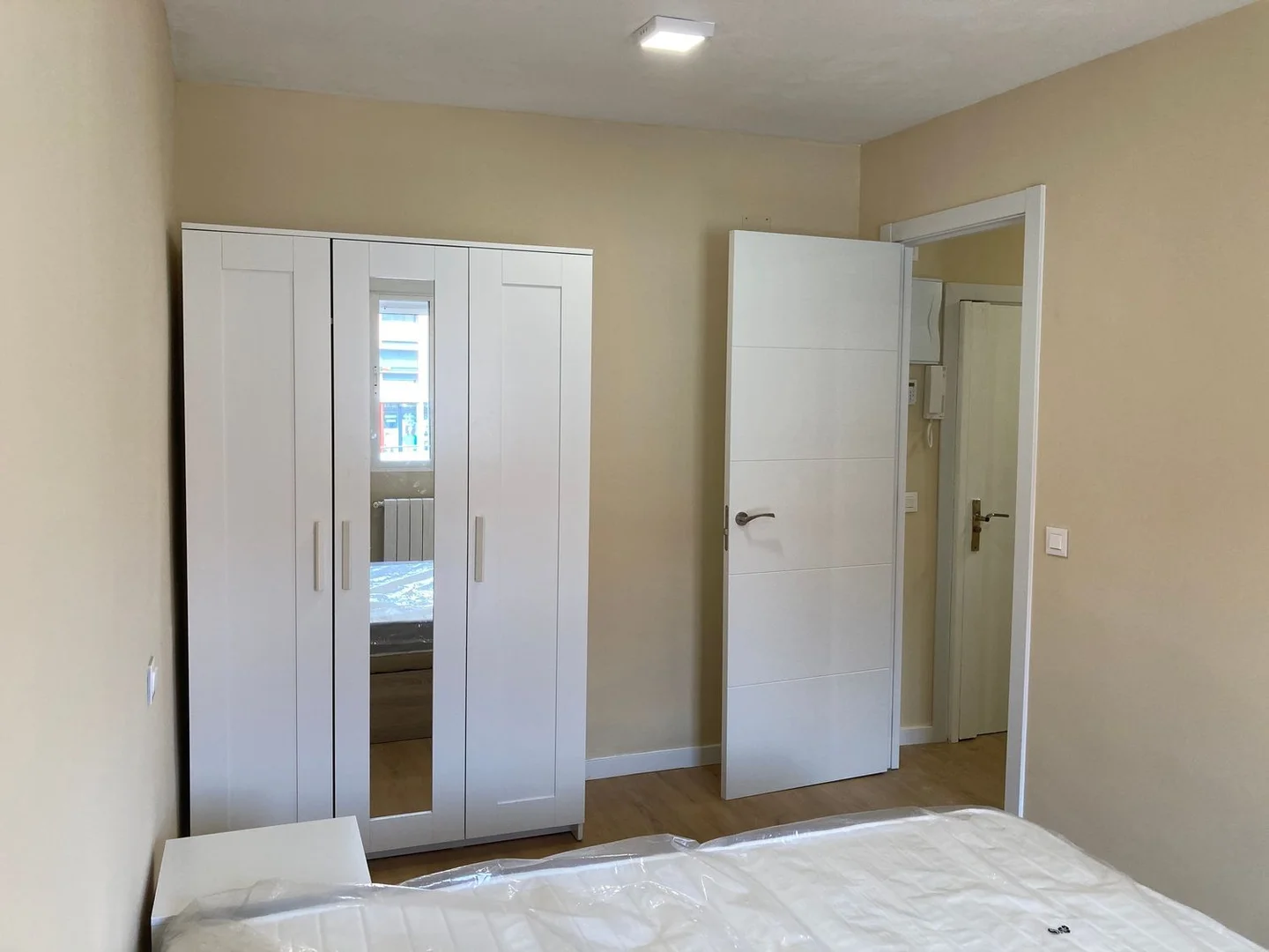 Piso en calle de Joaquín Turina, 17 - Foto 3