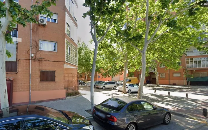 Piso en Calle Campotéjar - Foto 1