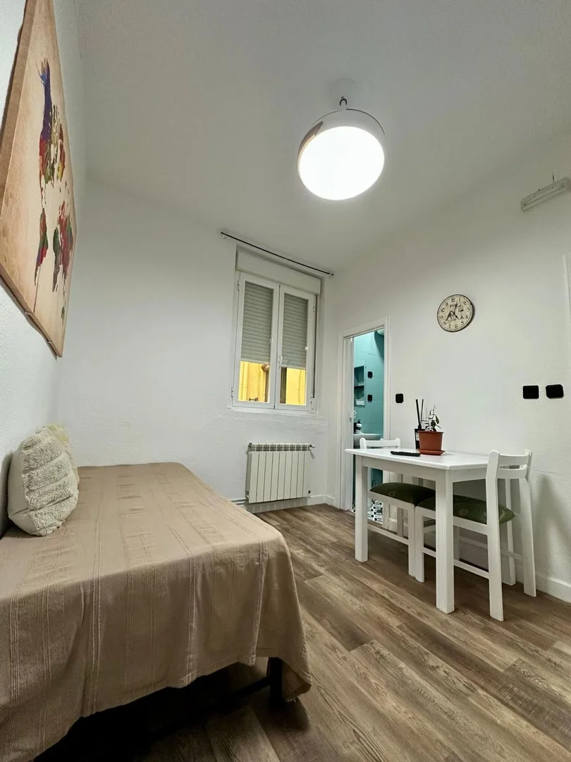 Estudio en calle del Mesón de Paredes, 4 - Foto 2