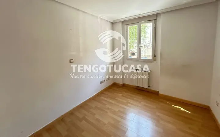 Piso en  Calle de Nuestra Señora del Villar - Foto 8
