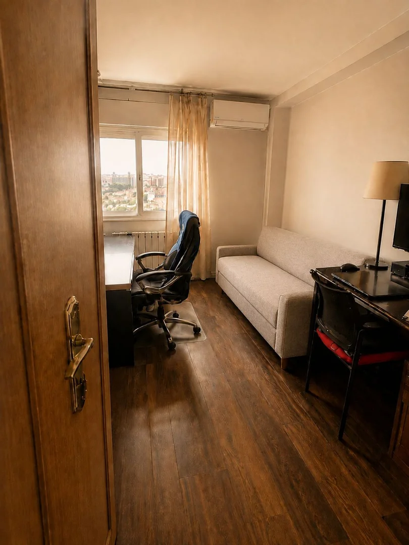 Piso en Calle Adora, 5, San Fermín - Foto 4