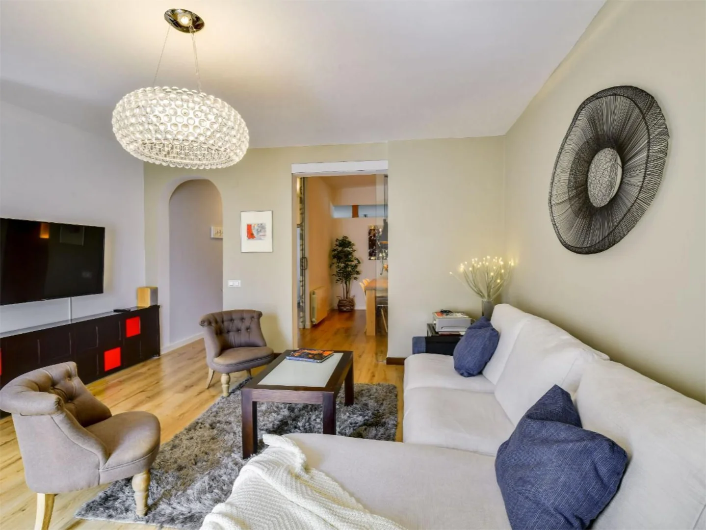 Piso en calle del Olmo 15 - Foto 2