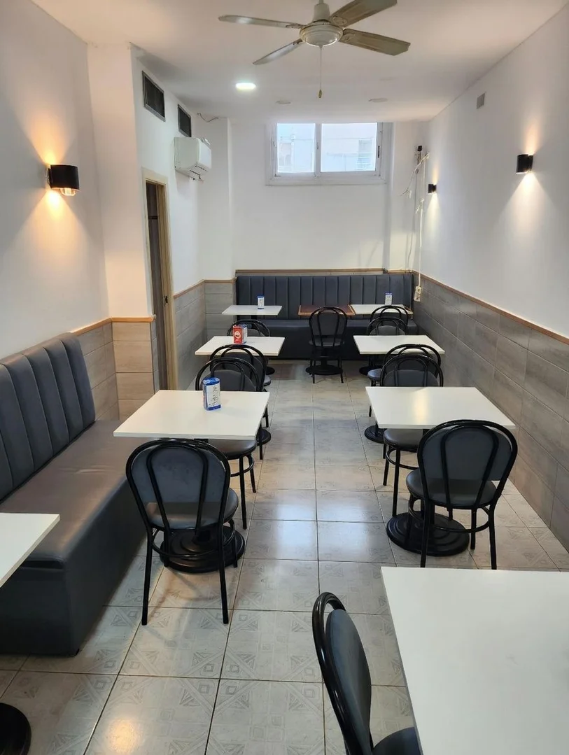 Restaurante en calle del Taquígraf Serra, 20 - Foto 2