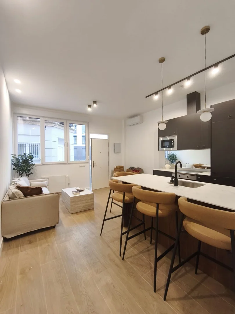 Piso en calle de Almansa, 45 - Foto 1